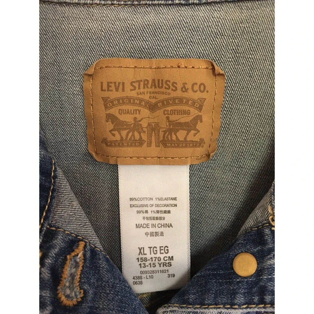 Girl's Size XL Denim Levi Strauss Jean Jacket Fits 13-15 Years  Button Up Blue